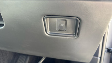 Land Rover Range Rover 3.0 D300 SE 4dr Auto Diesel Estate